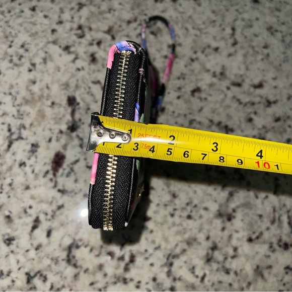 NWOT Steven Madden Pink Floral Print Wristlet Wallet Black Faux Leather Clutch - Picture 10 of 10